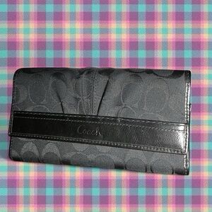 Coach Black Signature Women's Wallet